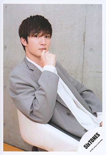 Amazon.co.jp: Six TONES 公式 生 写真（ジェシー）ST00293